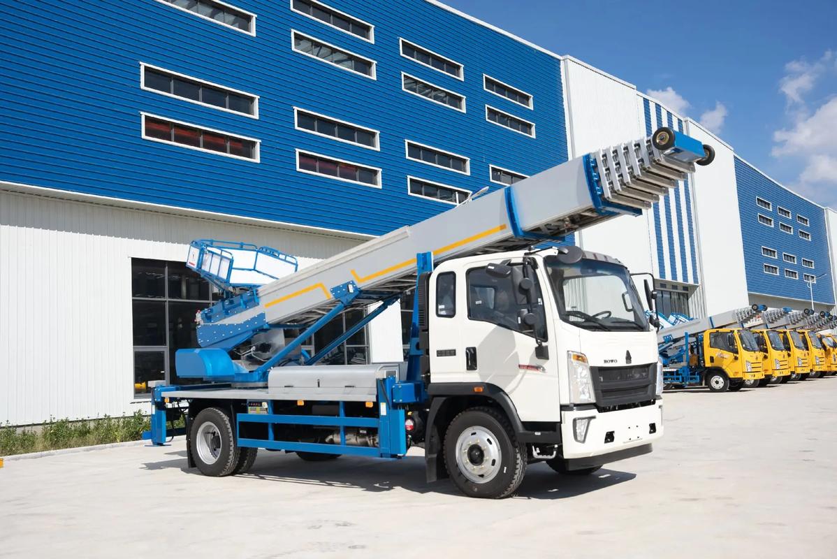 中平镇出租云梯车高空作业车 建筑垃圾搬运